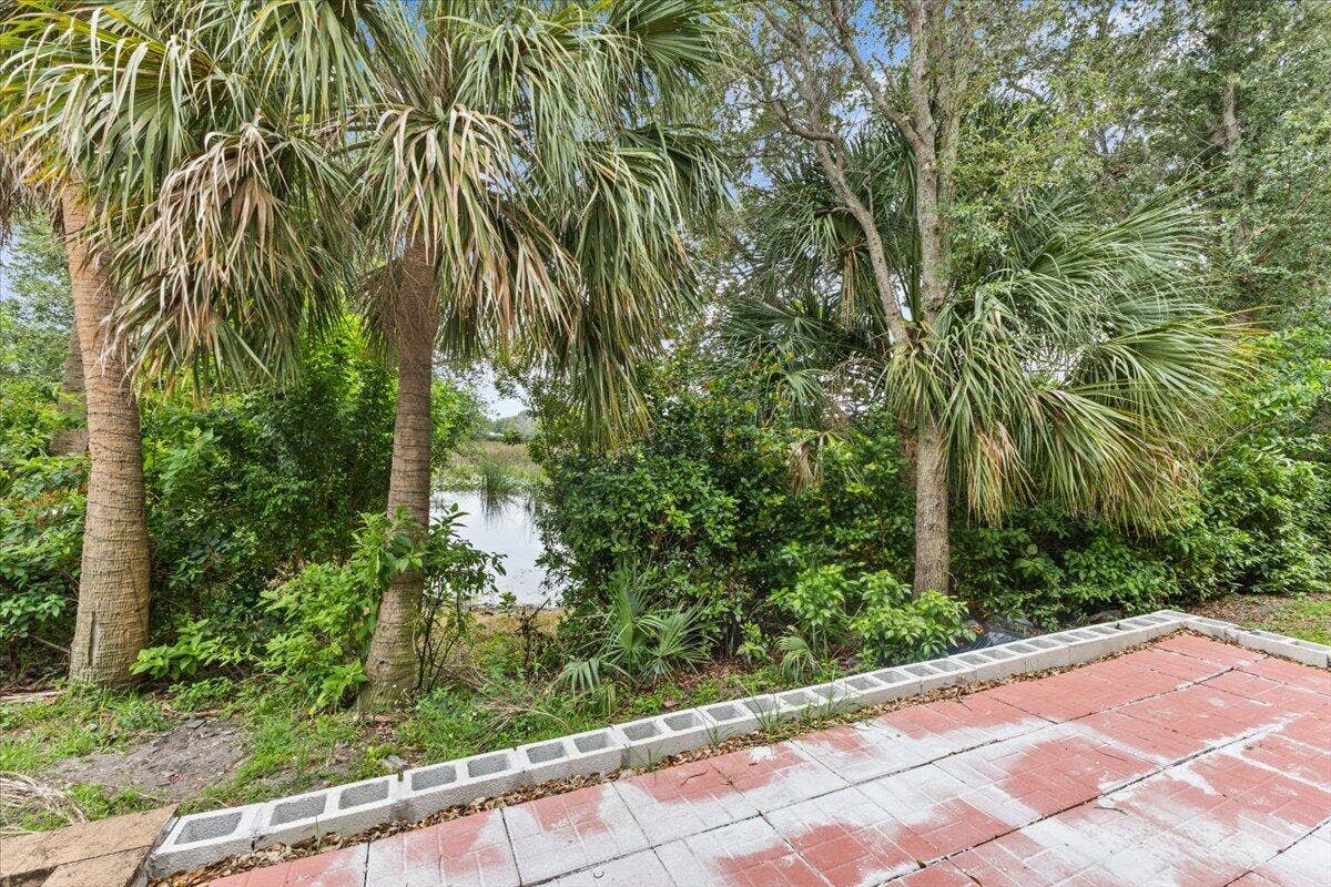 2227 OAKMONT Drive, Riviera Beach, FL 33404 33-424A4658