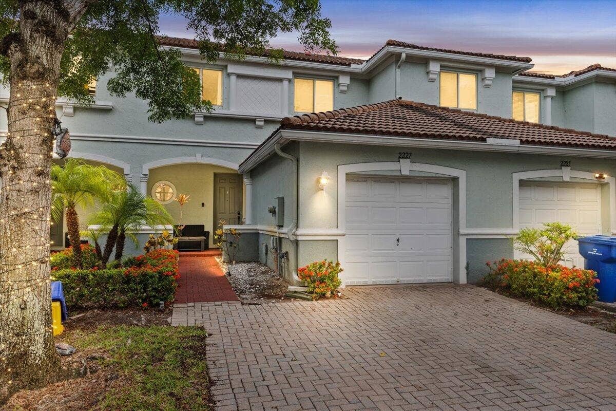2227 OAKMONT Drive, Riviera Beach, FL 33404 01-424A4393_1