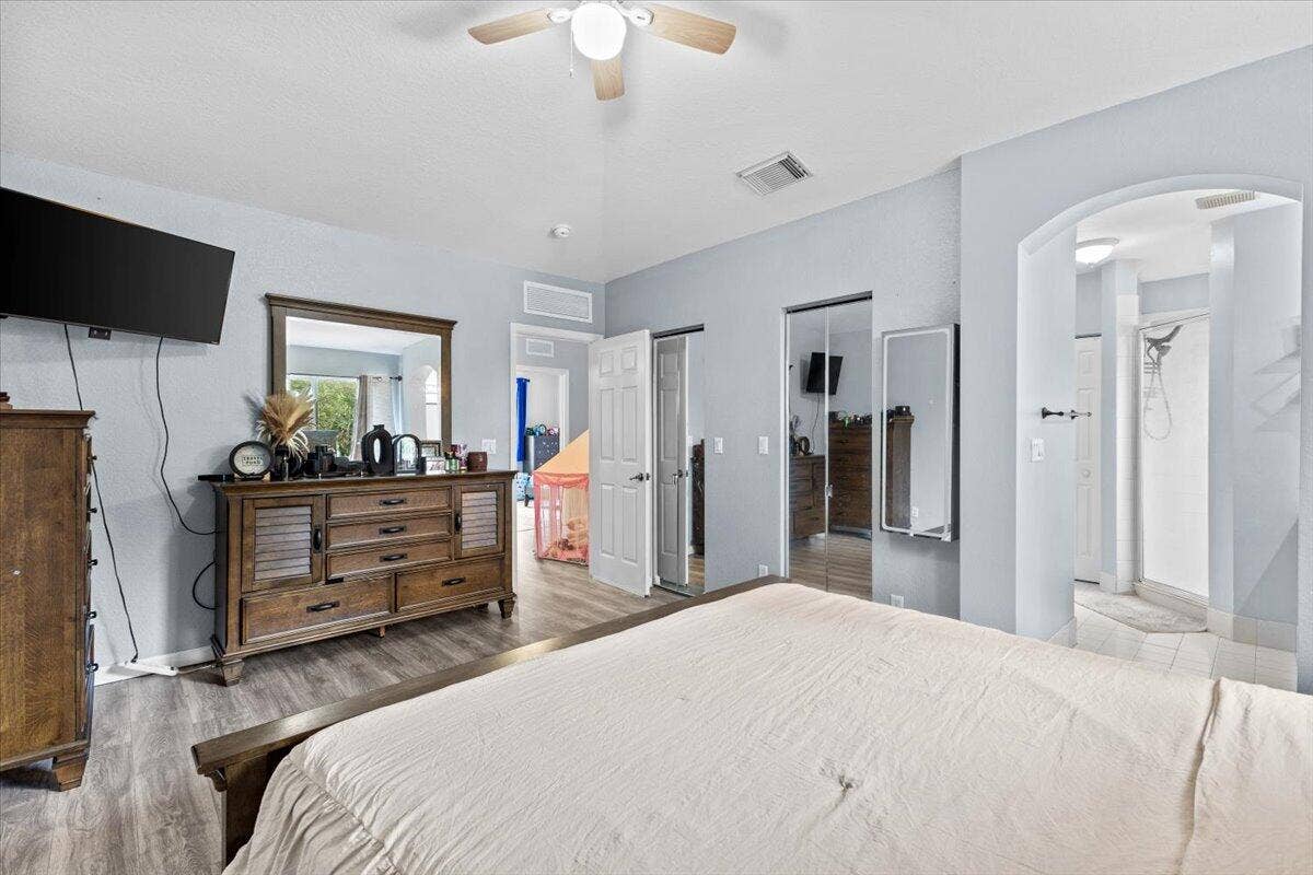 2227 OAKMONT Drive, Riviera Beach, FL 33404 21-424A4578