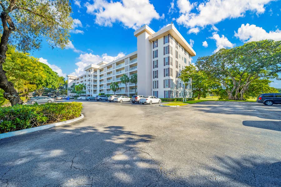 Property photo for 2901 S Palm Aire Drive, #609, Pompano Beach, FL