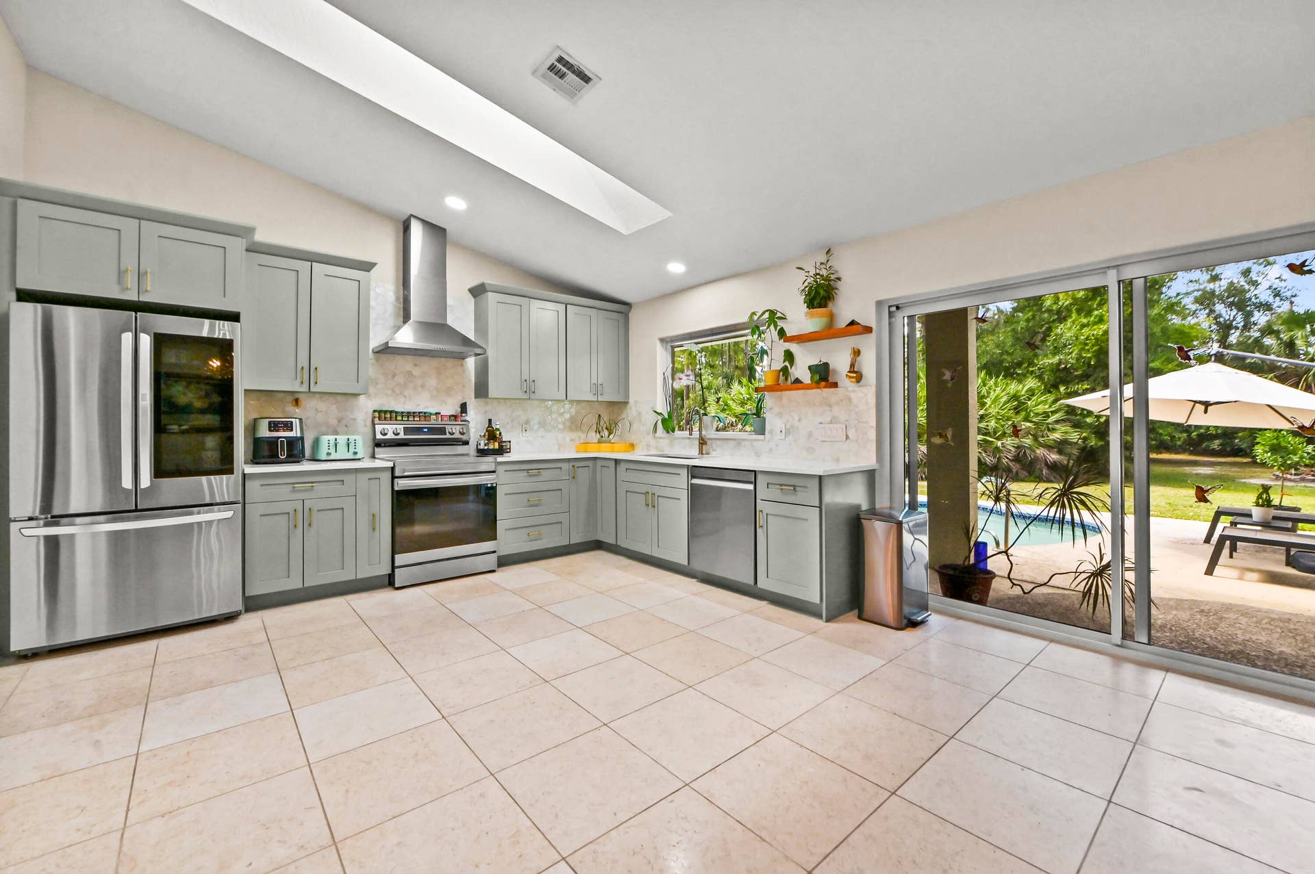 12369 157th Street N, Jupiter, FL 33478 09 Kitchen 01