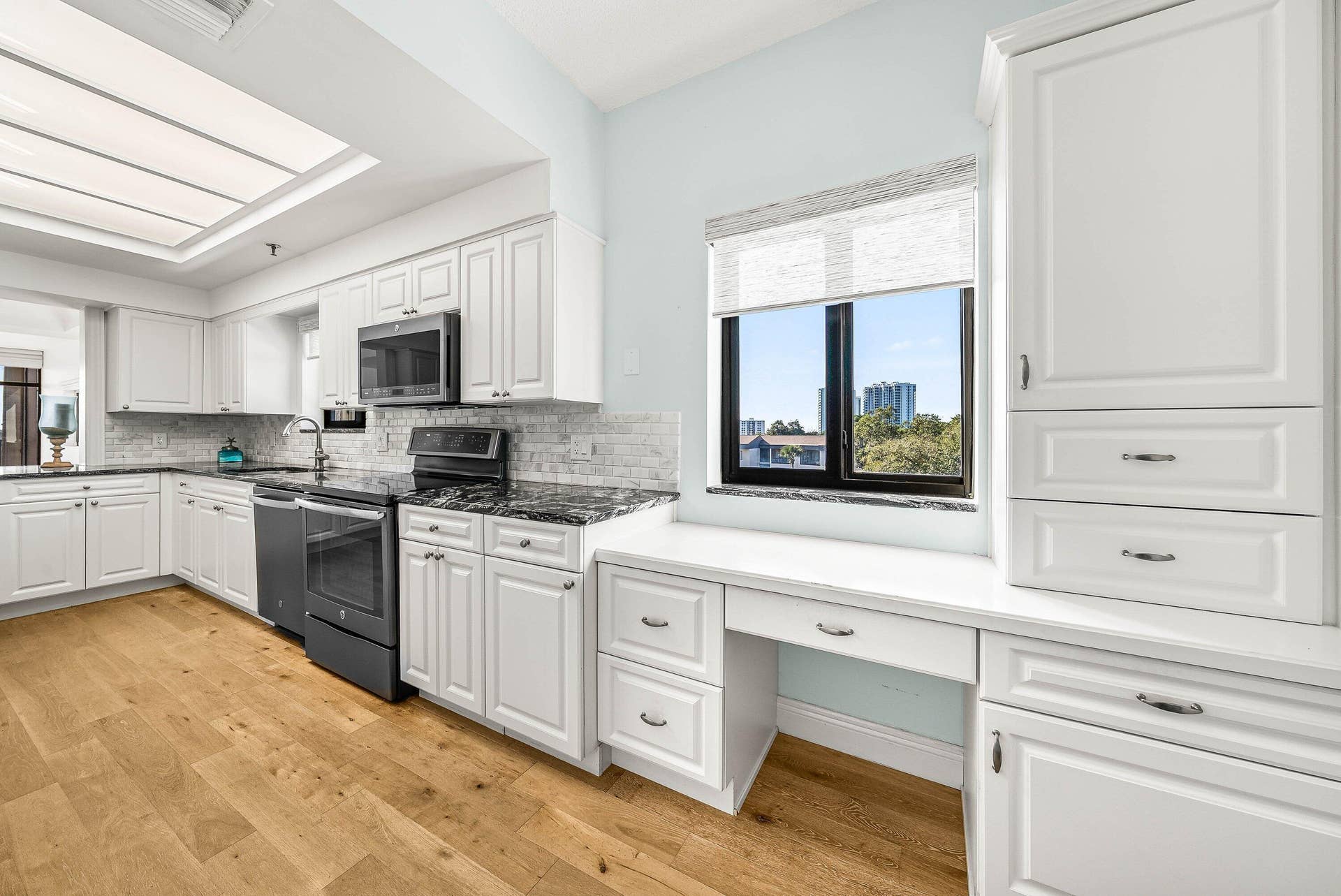 11370 Twelve Oaks Way, #418, North Palm Beach, FL 33408 009-1137012OaksWay-418-NorthPalmBeach-FL
