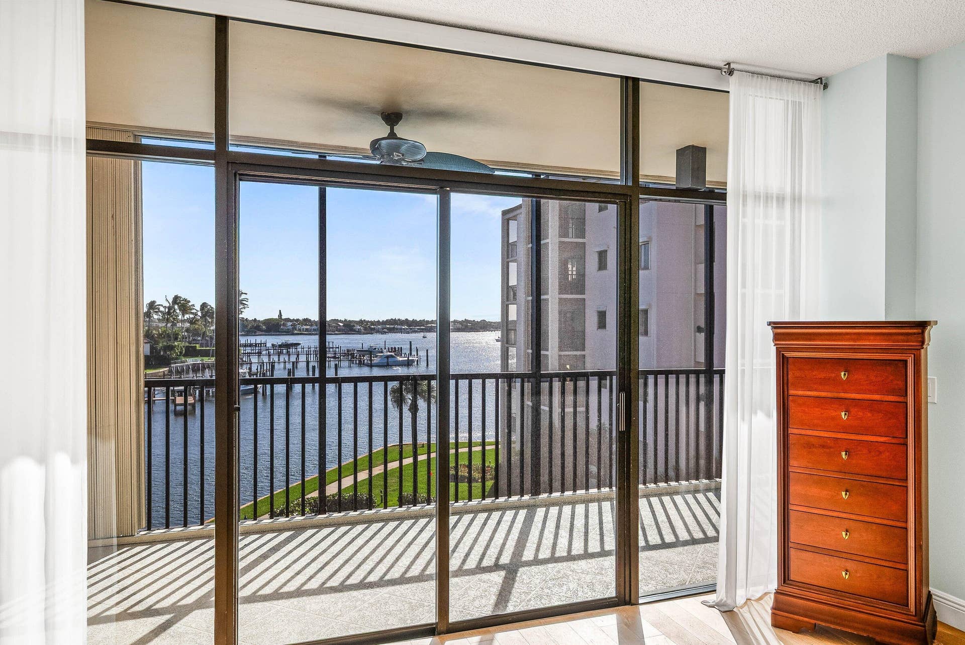 11370 Twelve Oaks Way, #418, North Palm Beach, FL 33408 033-1137012OaksWay-418-NorthPalmBeach-FL