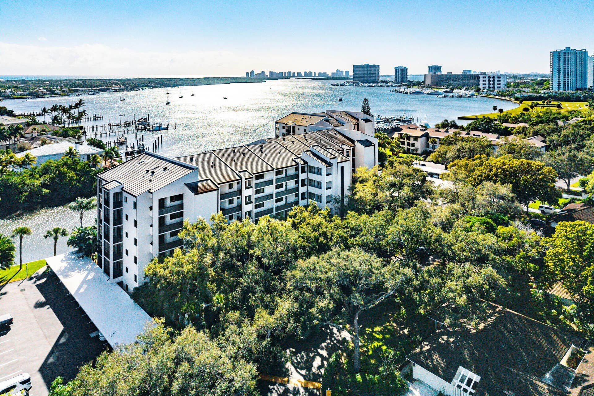 11370 Twelve Oaks Way, #418, North Palm Beach, FL 33408 036-1137012OaksWay-418-NorthPalmBeach-FL