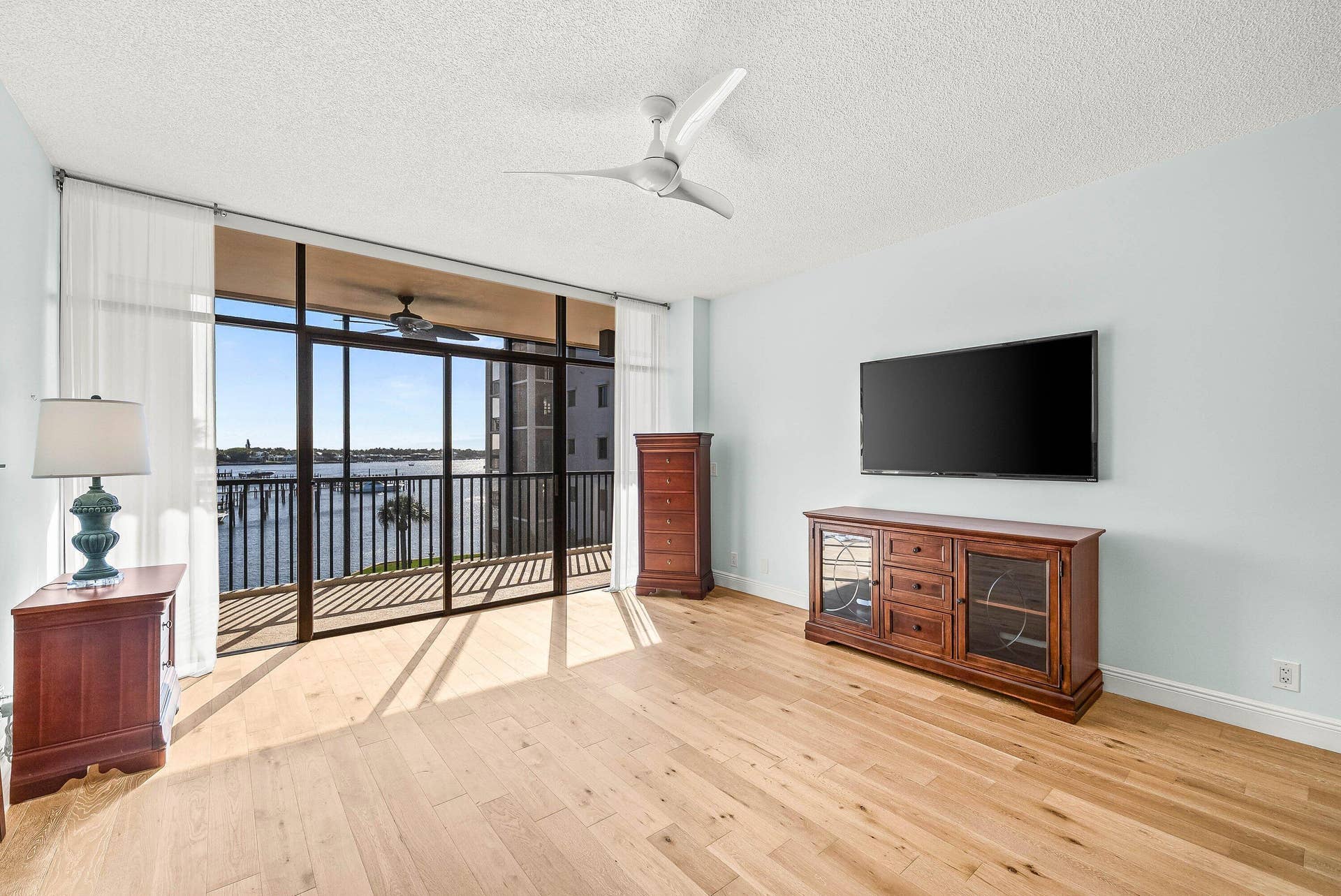 11370 Twelve Oaks Way, #418, North Palm Beach, FL 33408 032-1137012OaksWay-418-NorthPalmBeach-FL