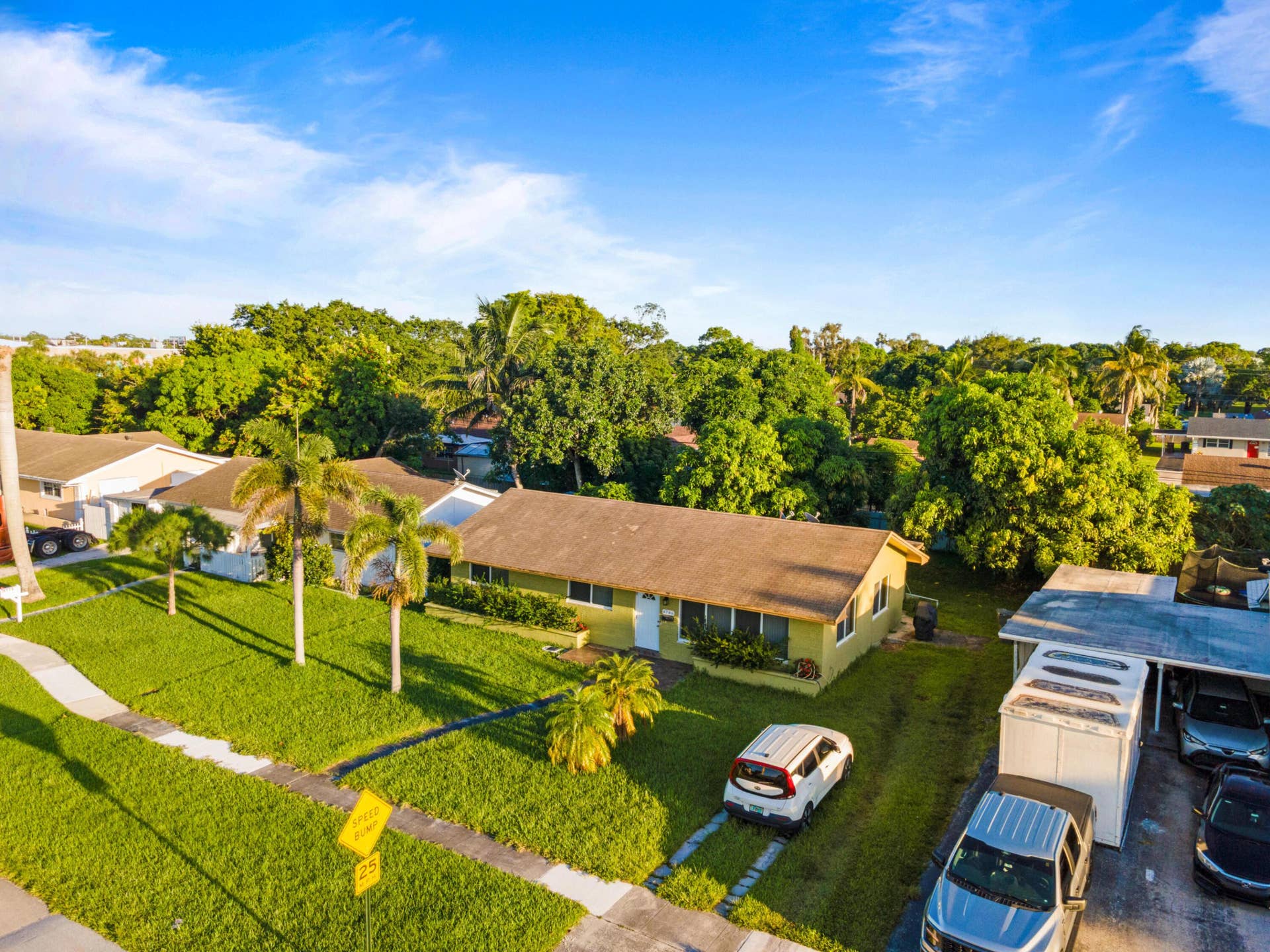 4786 Pine Cone Lane, West Palm Beach, FL 33417 02_beyc6a7c947eb09bd