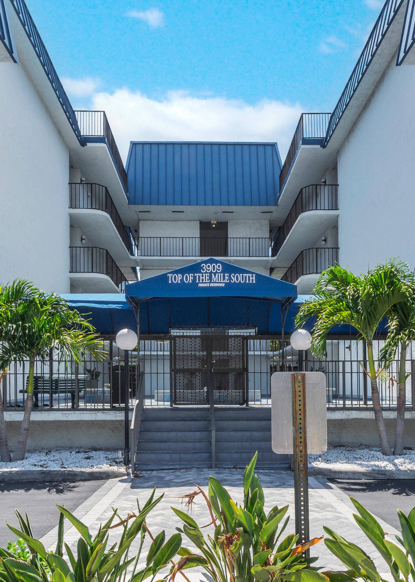3909 N Ocean Boulevard, #401, Fort Lauderdale, FL 33308 1 Exterior Front (2)