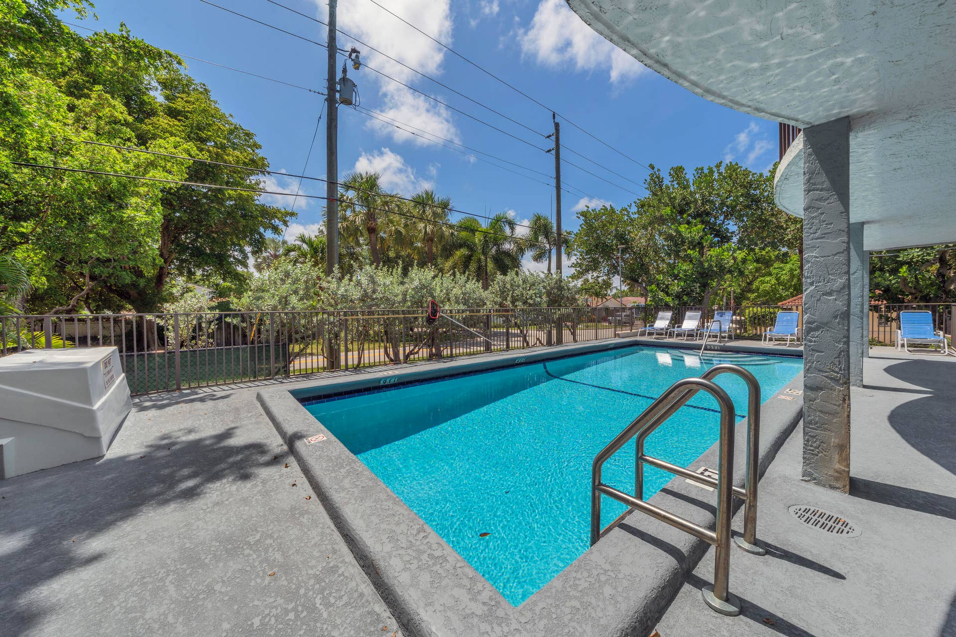 3909 N Ocean Boulevard, #401, Fort Lauderdale, FL 33308 18 Common Area (3)