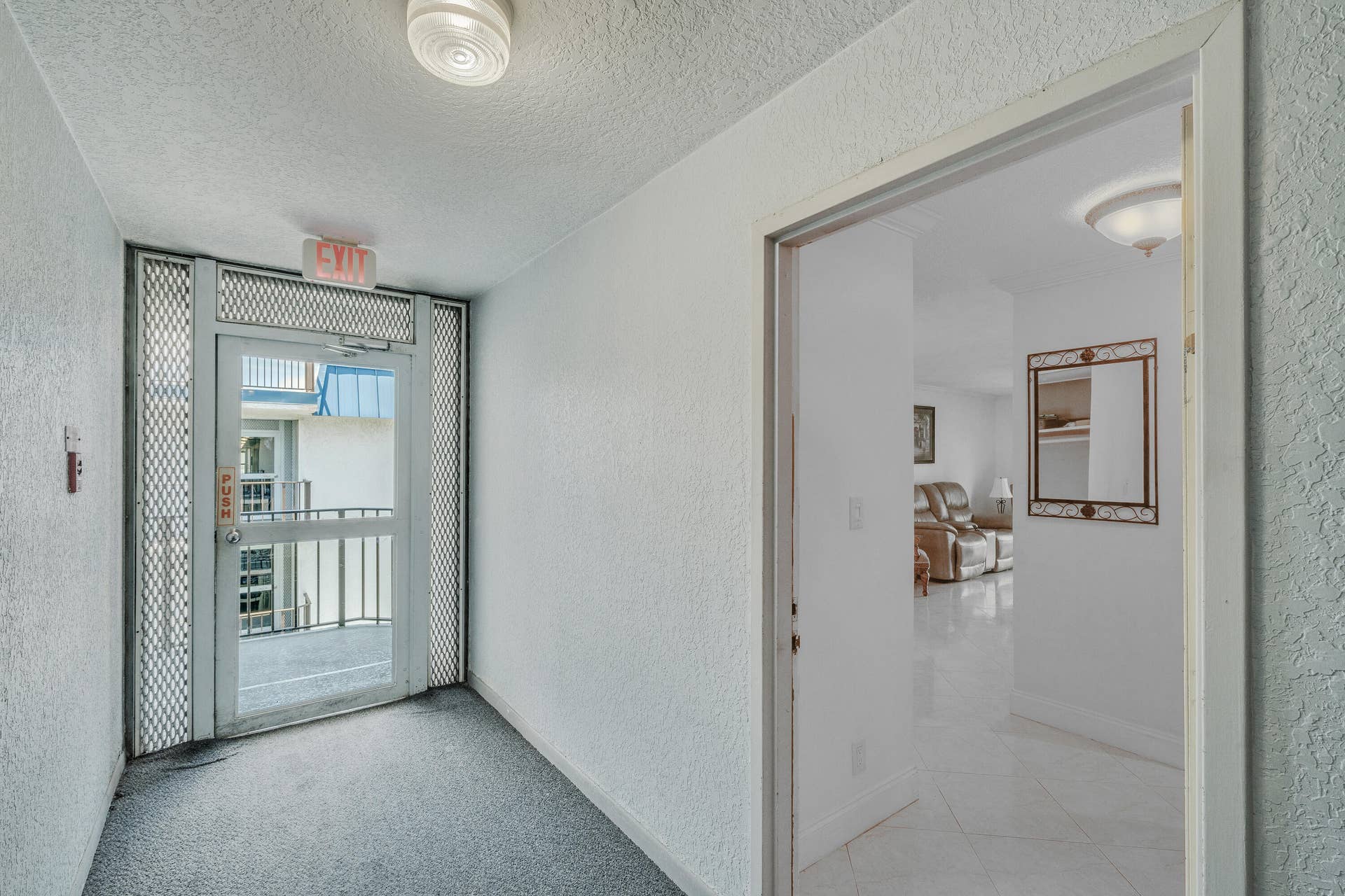 3909 N Ocean Boulevard, #401, Fort Lauderdale, FL 33308 2 Entryway (2)