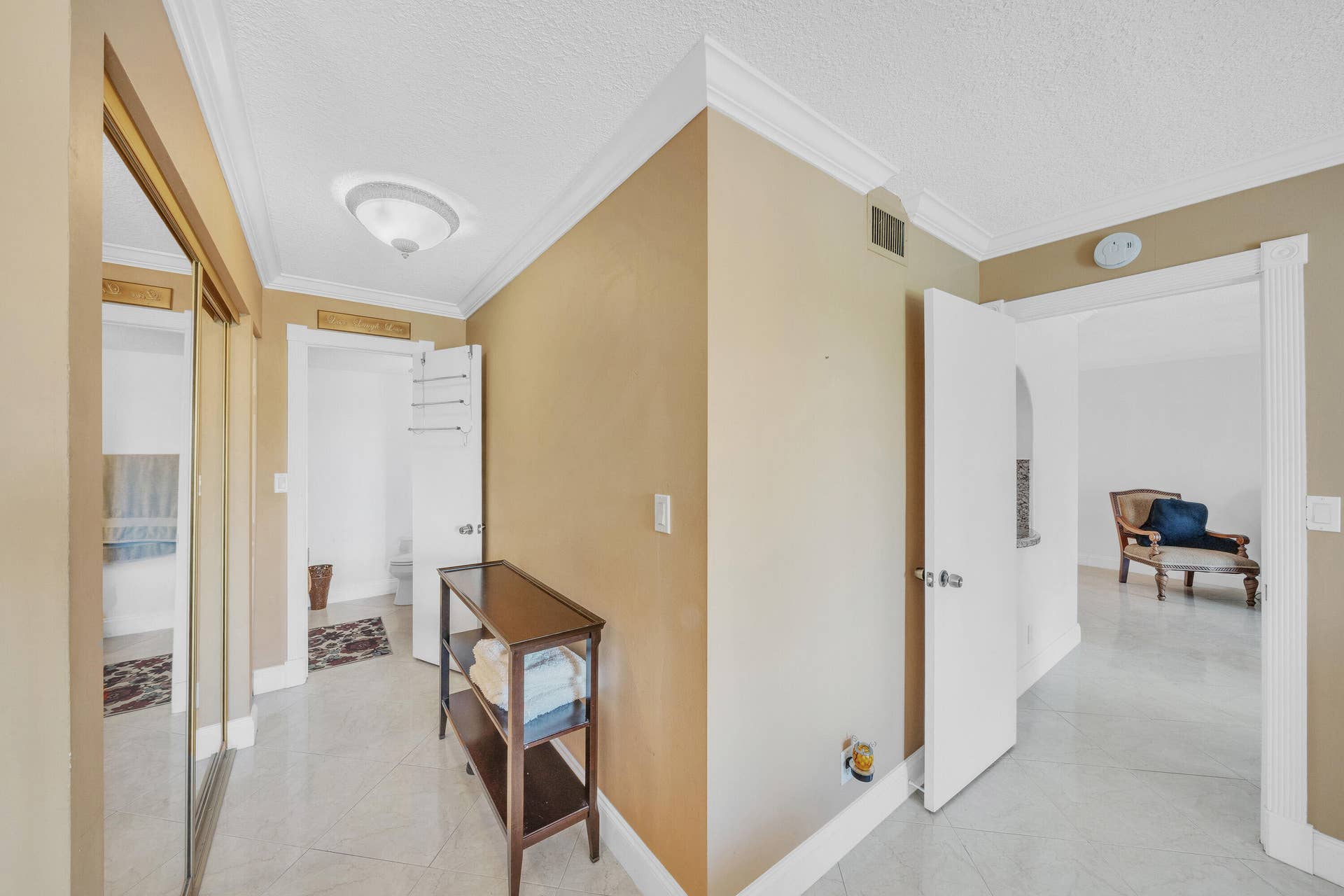 3909 N Ocean Boulevard, #401, Fort Lauderdale, FL 33308 8 Bathroom+Closet
