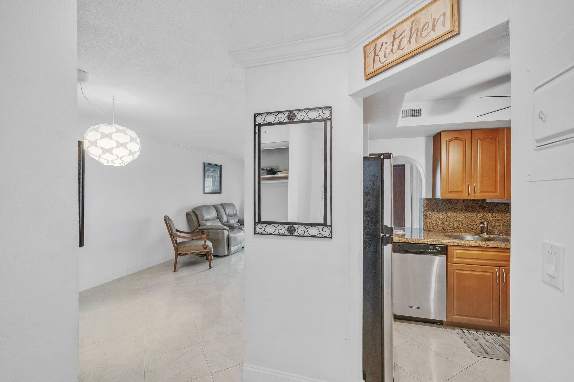 3909 N Ocean Boulevard, #401, Fort Lauderdale, FL 33308 5 Living Area (01)