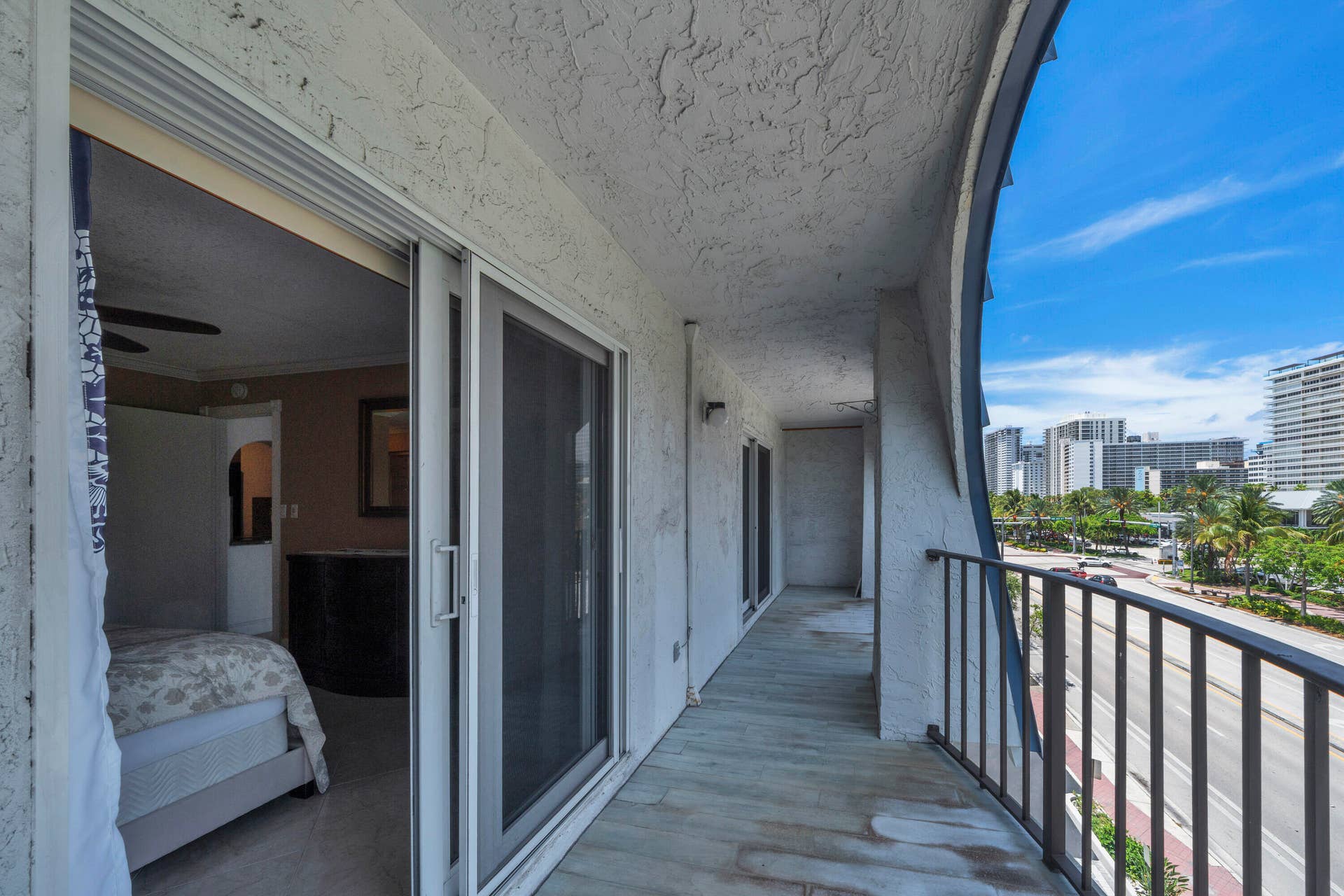 3909 N Ocean Boulevard, #401, Fort Lauderdale, FL 33308 7 Balcony (6)