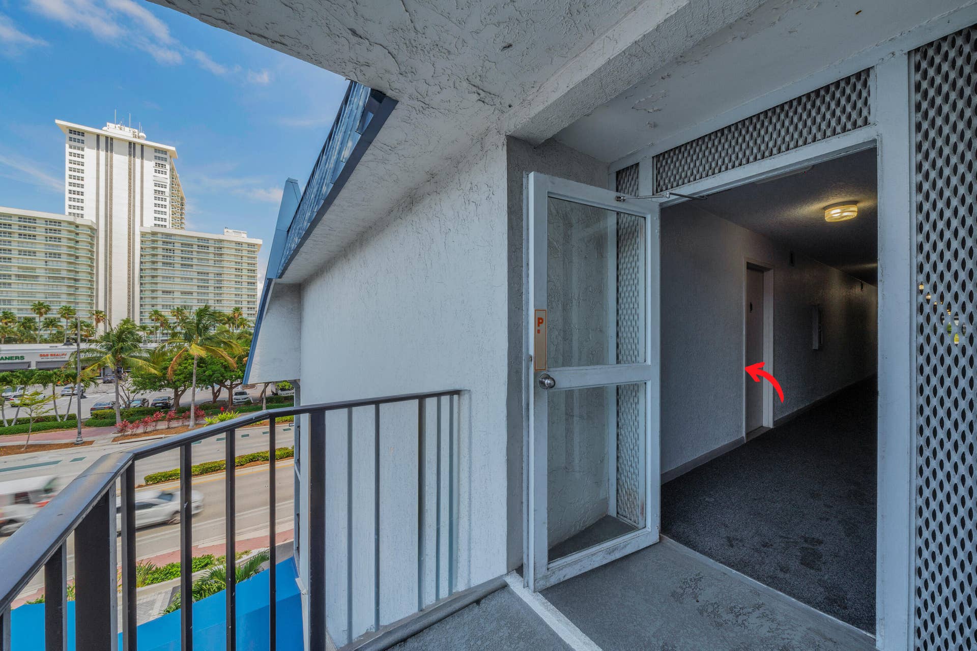 3909 N Ocean Boulevard, #401, Fort Lauderdale, FL 33308 2 Entryway (1)