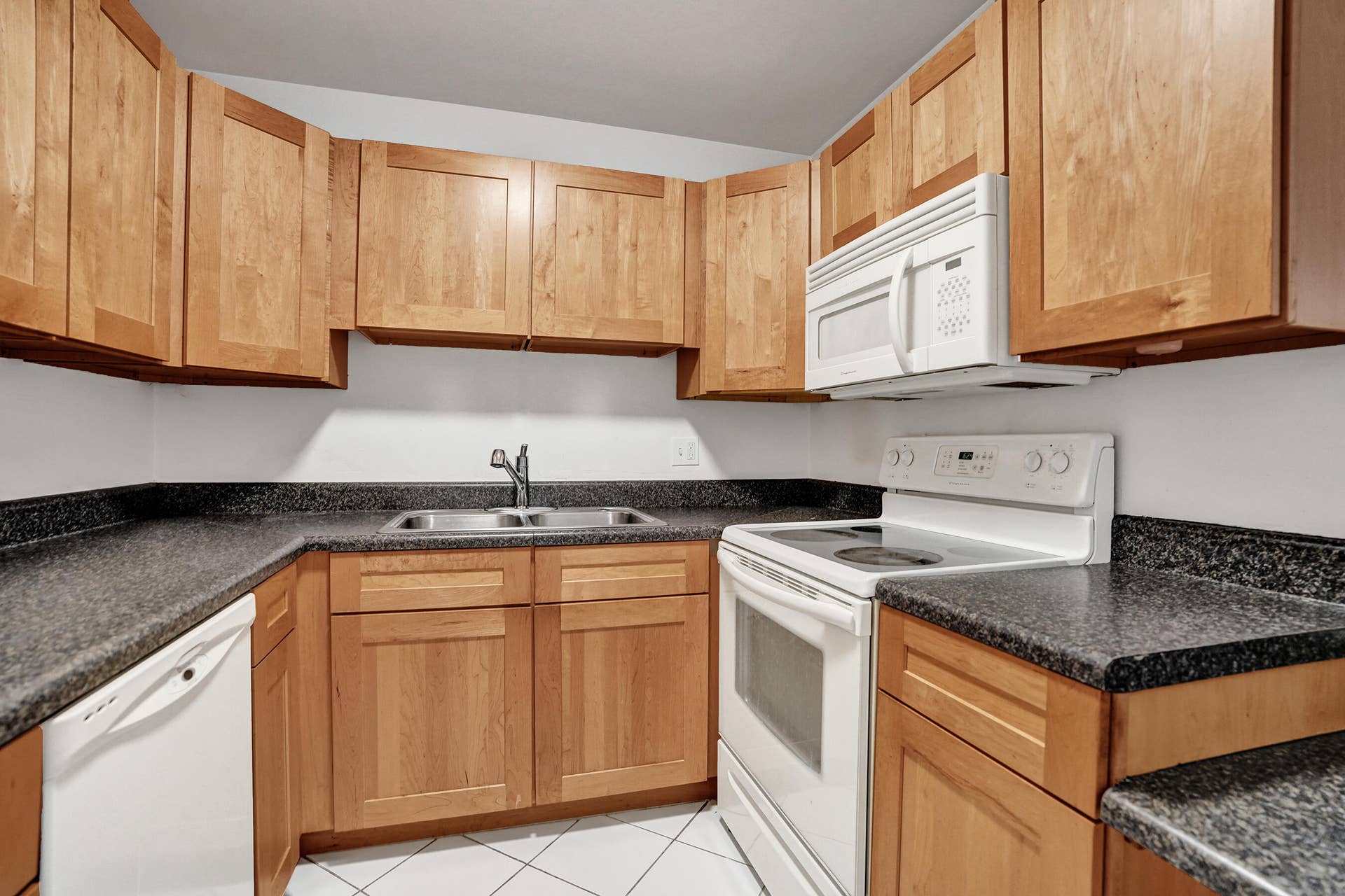 5911 NE 14TH Lane, #201S, Fort Lauderdale, Fort Lauderdale, FL 33334 DSC04031