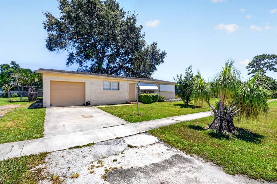 Property photo for 1572 Woodland Avenue, West Palm Beach, FL