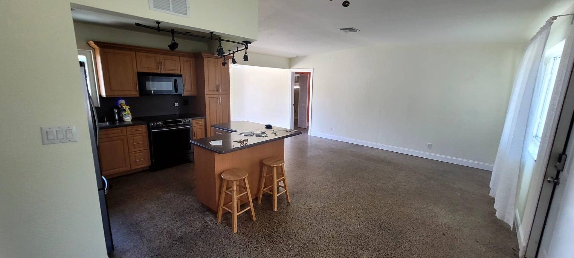 4330 SW 10TH Street, Plantation, Plantation, FL 33317 7872aebc-973a-4361-bd68-bbac3b3dc059