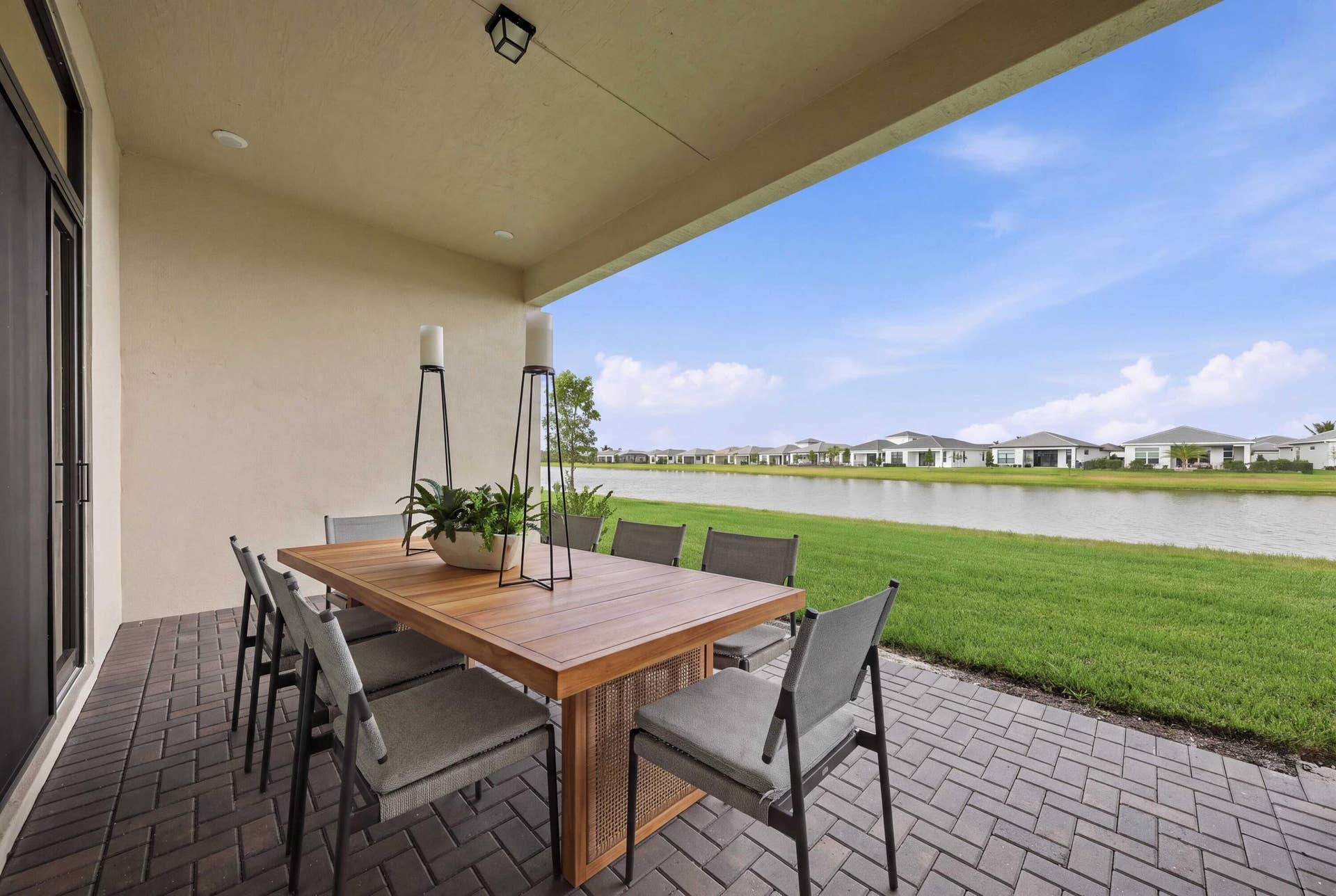 5374 Saint Armands Way, Westlake, FL 33470 staged