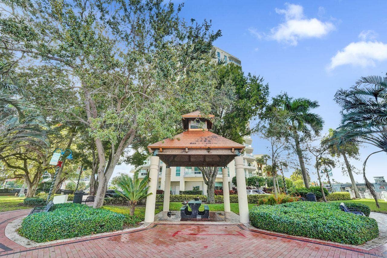 401 SW 4TH Avenue, #203, Fort Lauderdale, FL 33315 Gazebo on New River