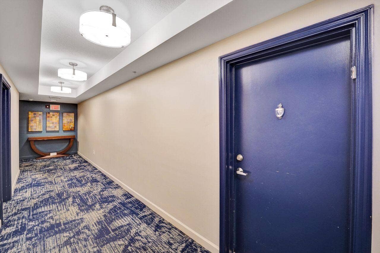 401 SW 4TH Avenue, #203, Fort Lauderdale, FL 33315 Hallway