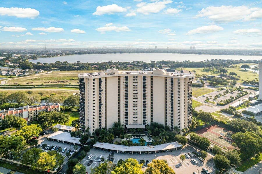 Property photo for 2450 PRESIDENTIAL Way, #1606, West Palm Beach, FL