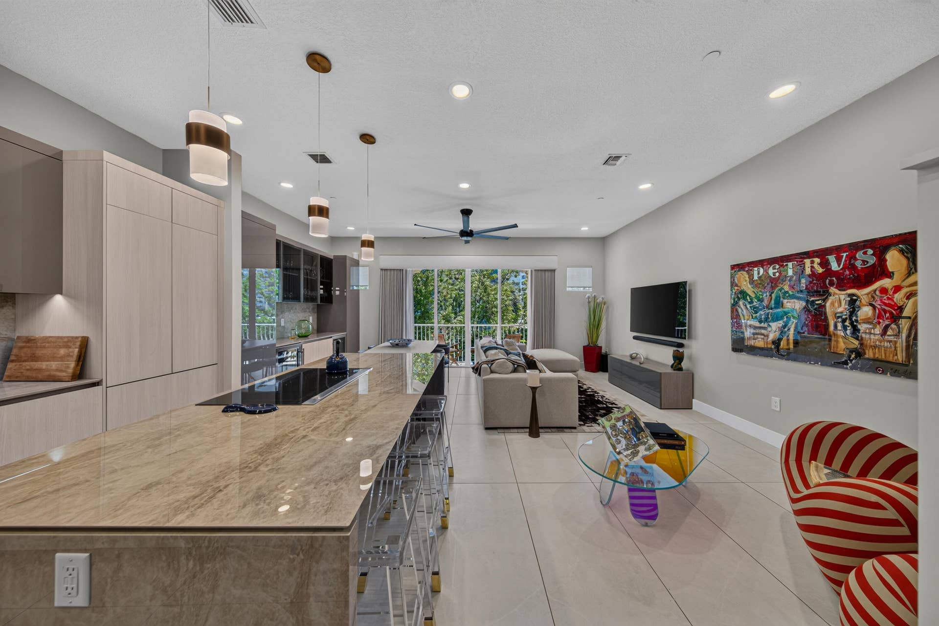 3224 NE 4th Street, Pompano Beach, FL 33062 living room and kitchen open concept