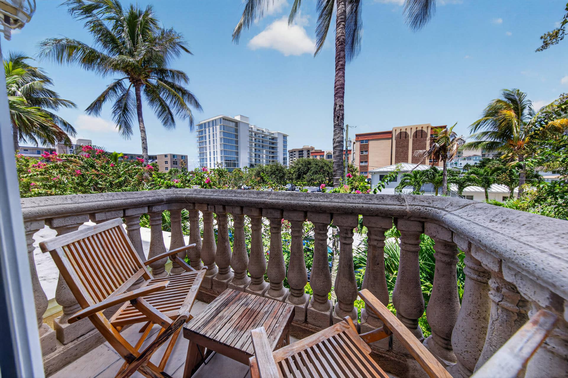 3224 NE 4th Street, Pompano Beach, FL 33062 private balcony off office