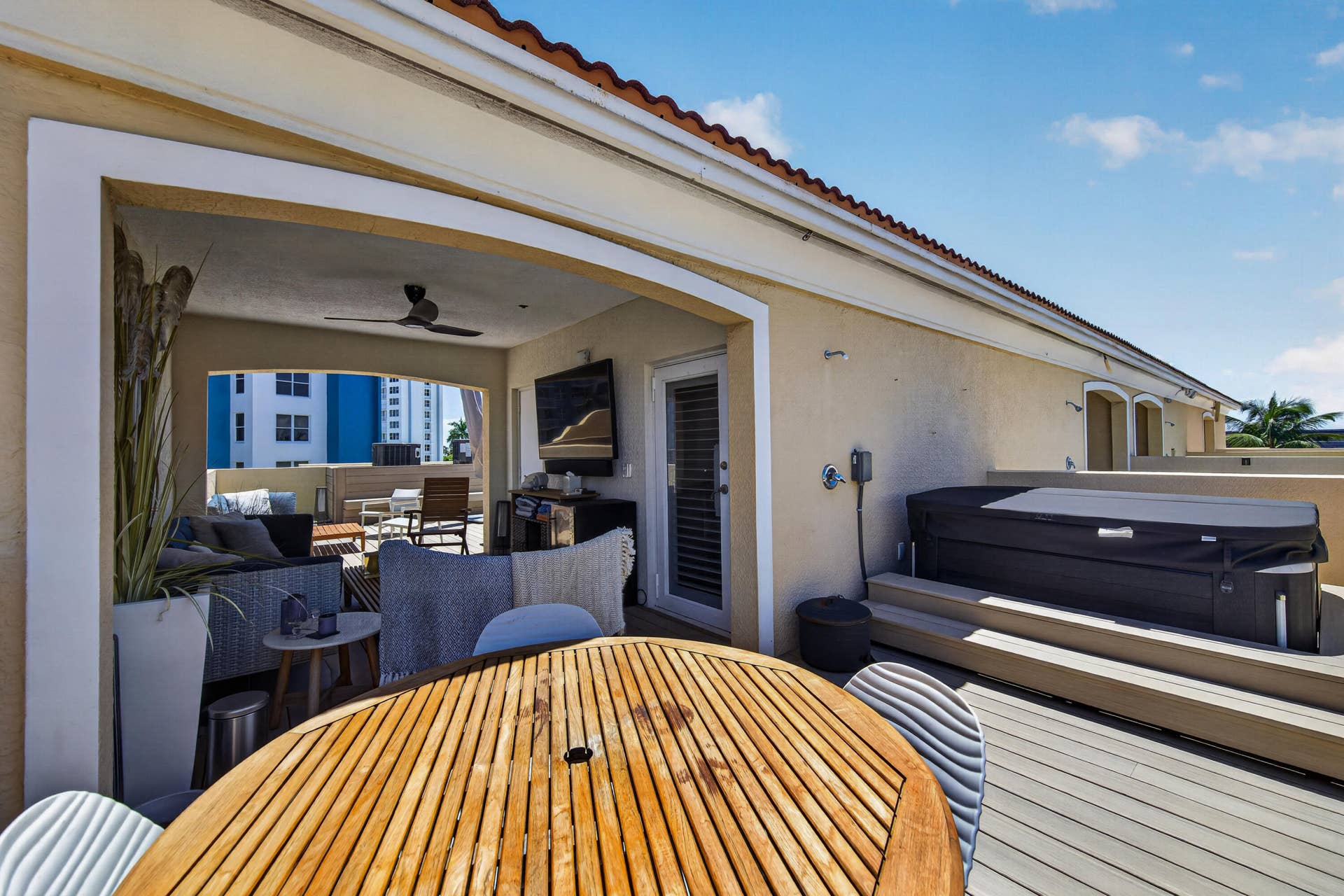 3224 NE 4th Street, Pompano Beach, FL 33062 4TH FLOOR PATIO AREA WITH WATER VIEW