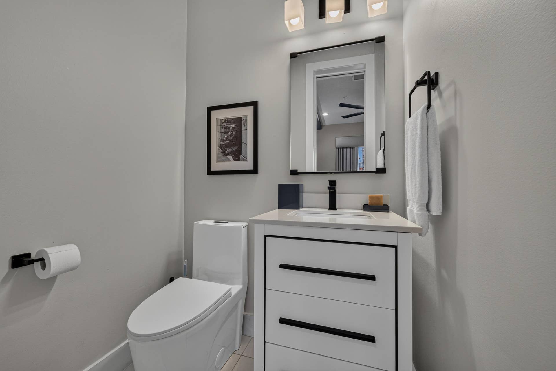 3224 NE 4th Street, Pompano Beach, FL 33062 1/2 bath in office/2nd bedroom. also has a large closet.