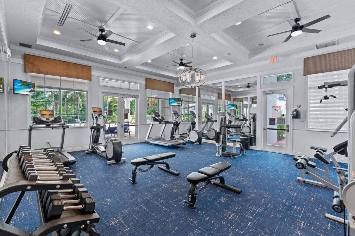 4414 HEMLOCK Drive, Riviera Beach, FL 33410 gym
