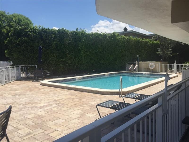 3220 Bayview Drive NE, #102, Fort Lauderdale, FL 33306 Photo 13