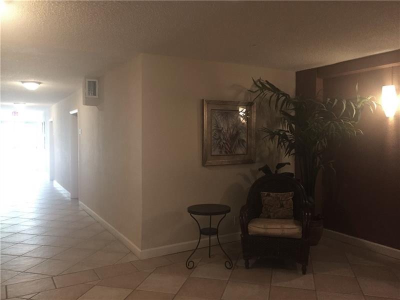 3220 Bayview Drive NE, #102, Fort Lauderdale, FL 33306 Photo 9