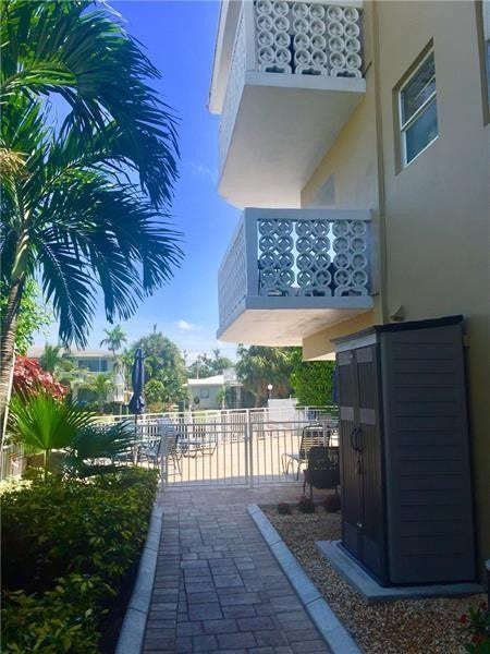 3220 Bayview Drive NE, #102, Fort Lauderdale, FL 33306 Photo 15