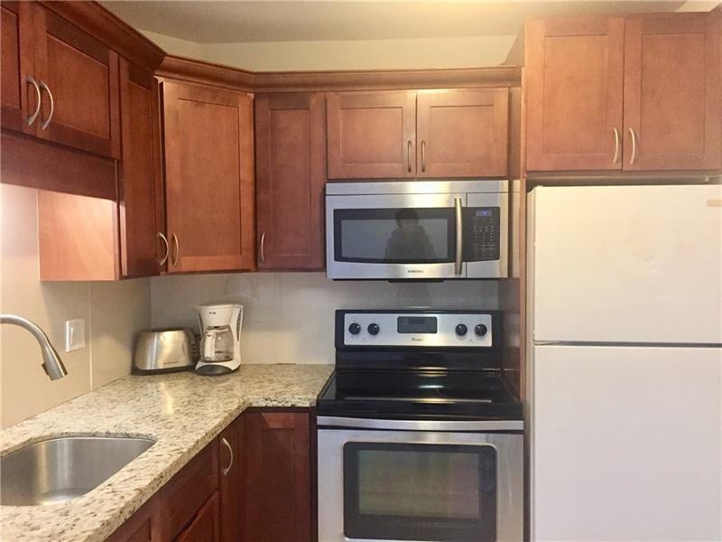 3220 Bayview Drive NE, #102, Fort Lauderdale, FL 33306 Photo 6