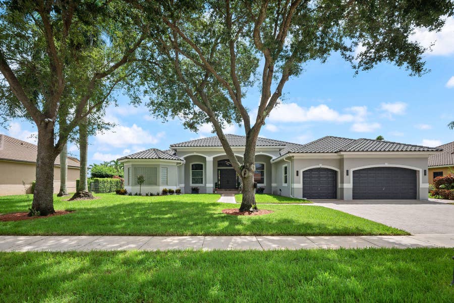 Property photo for 3958 SW 140TH Avenue, Davie, FL