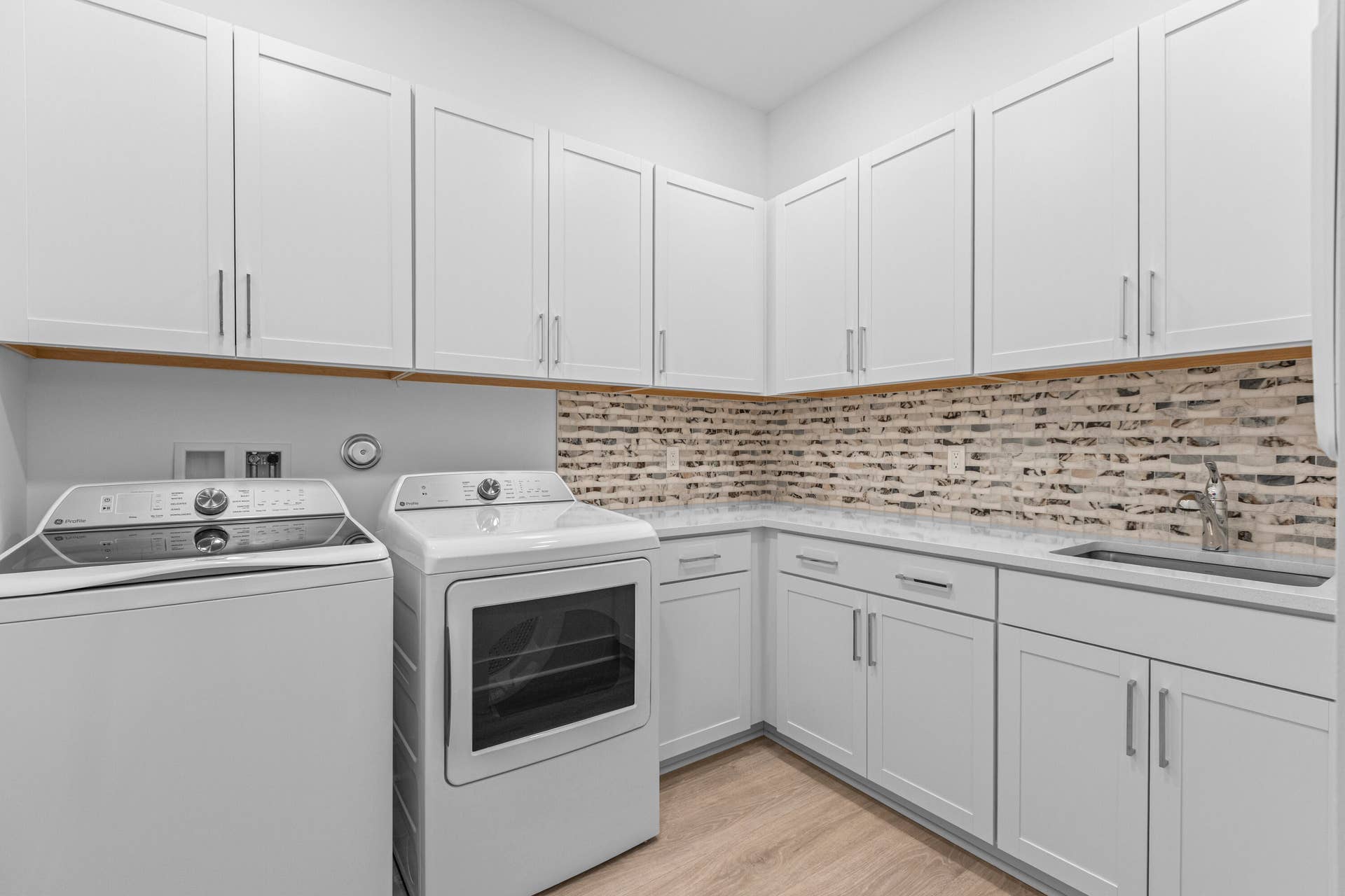 14023 Bastille Street, Palm Beach Gardens, FL 33412 Laundry