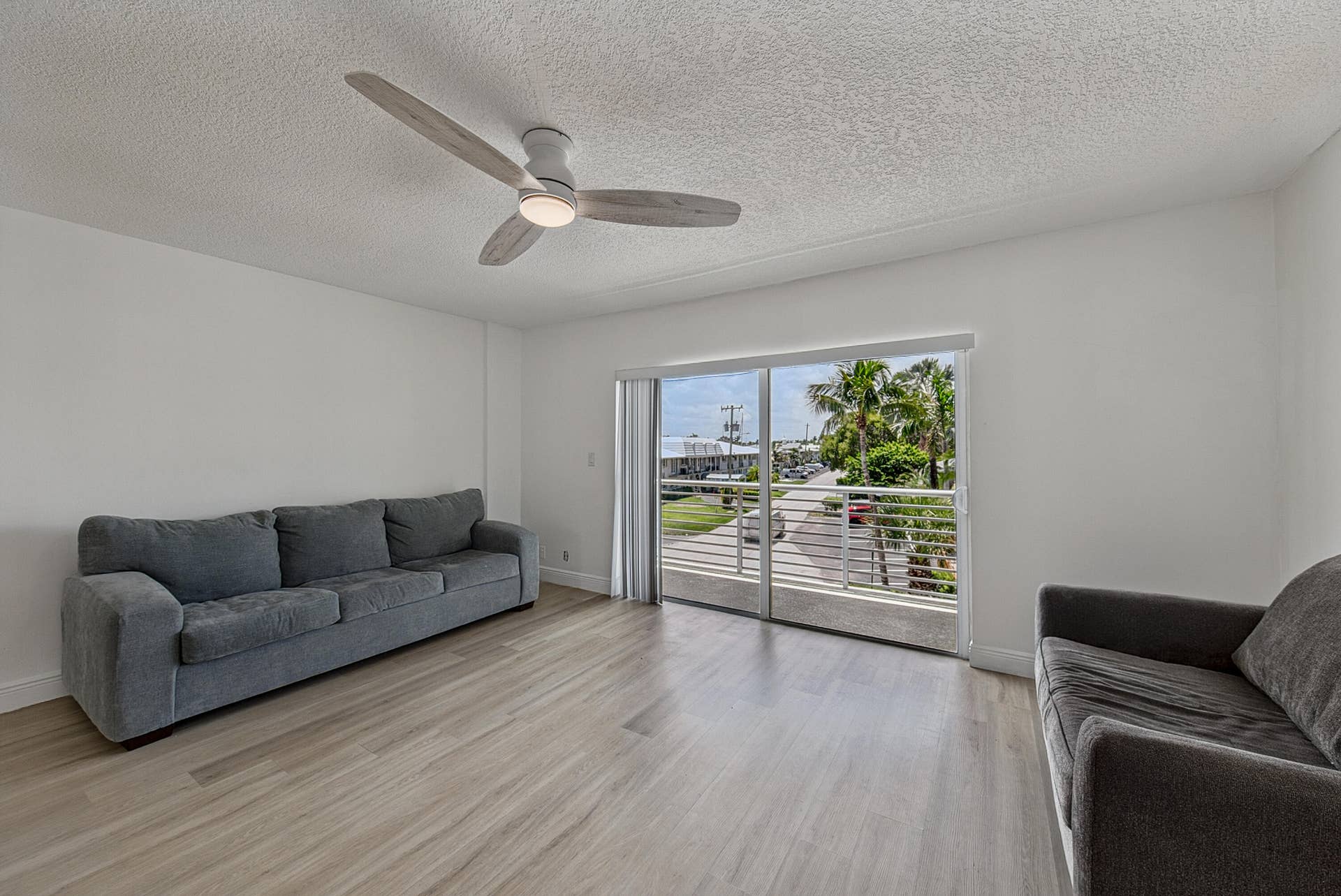 2900 NE 30TH Street, #D-3, Fort Lauderdale, Fort Lauderdale, FL 33306 castro-13