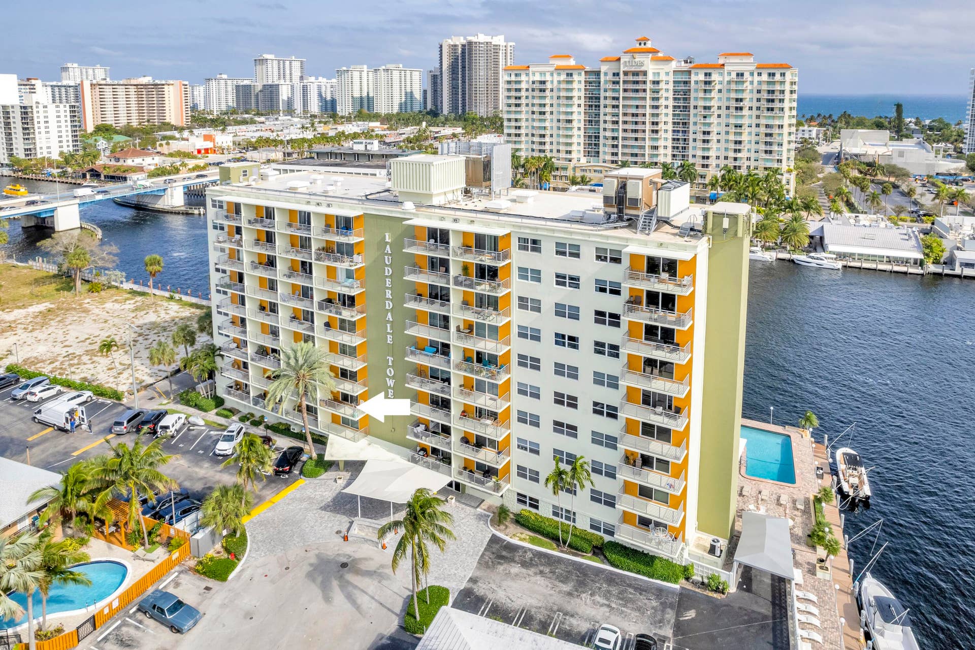 2900 NE 30TH Street, #D-3, Fort Lauderdale, Fort Lauderdale, FL 33306 lauderdale tower aerial 3d arrow