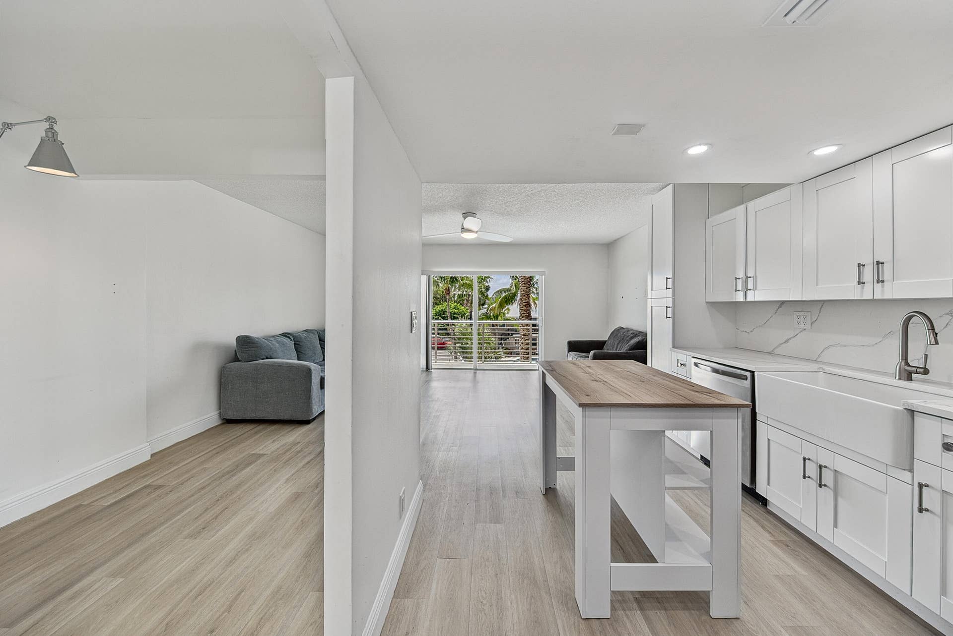 2900 NE 30TH Street, #D-3, Fort Lauderdale, Fort Lauderdale, FL 33306 castro