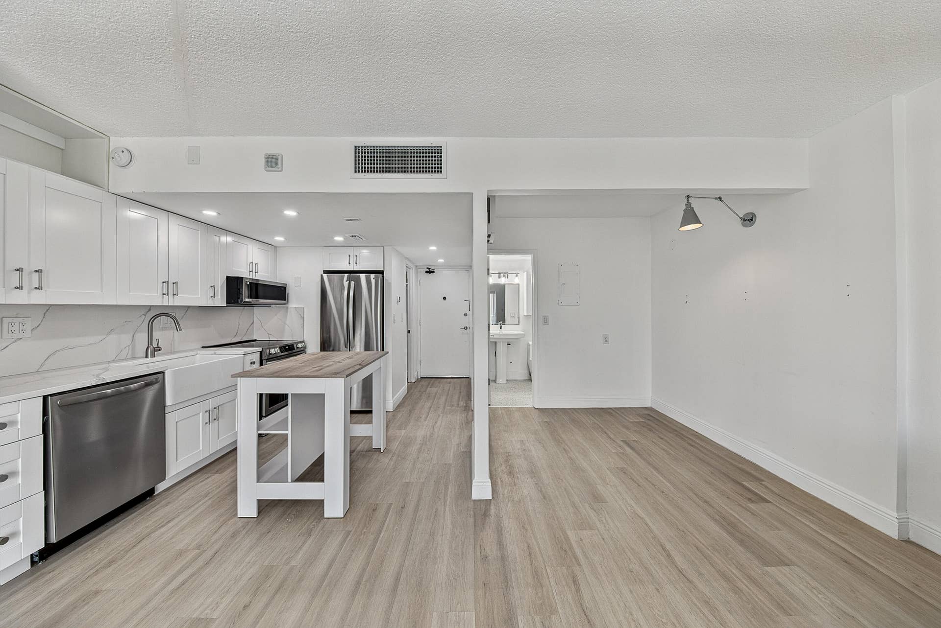 2900 NE 30TH Street, #D-3, Fort Lauderdale, Fort Lauderdale, FL 33306 castro-6