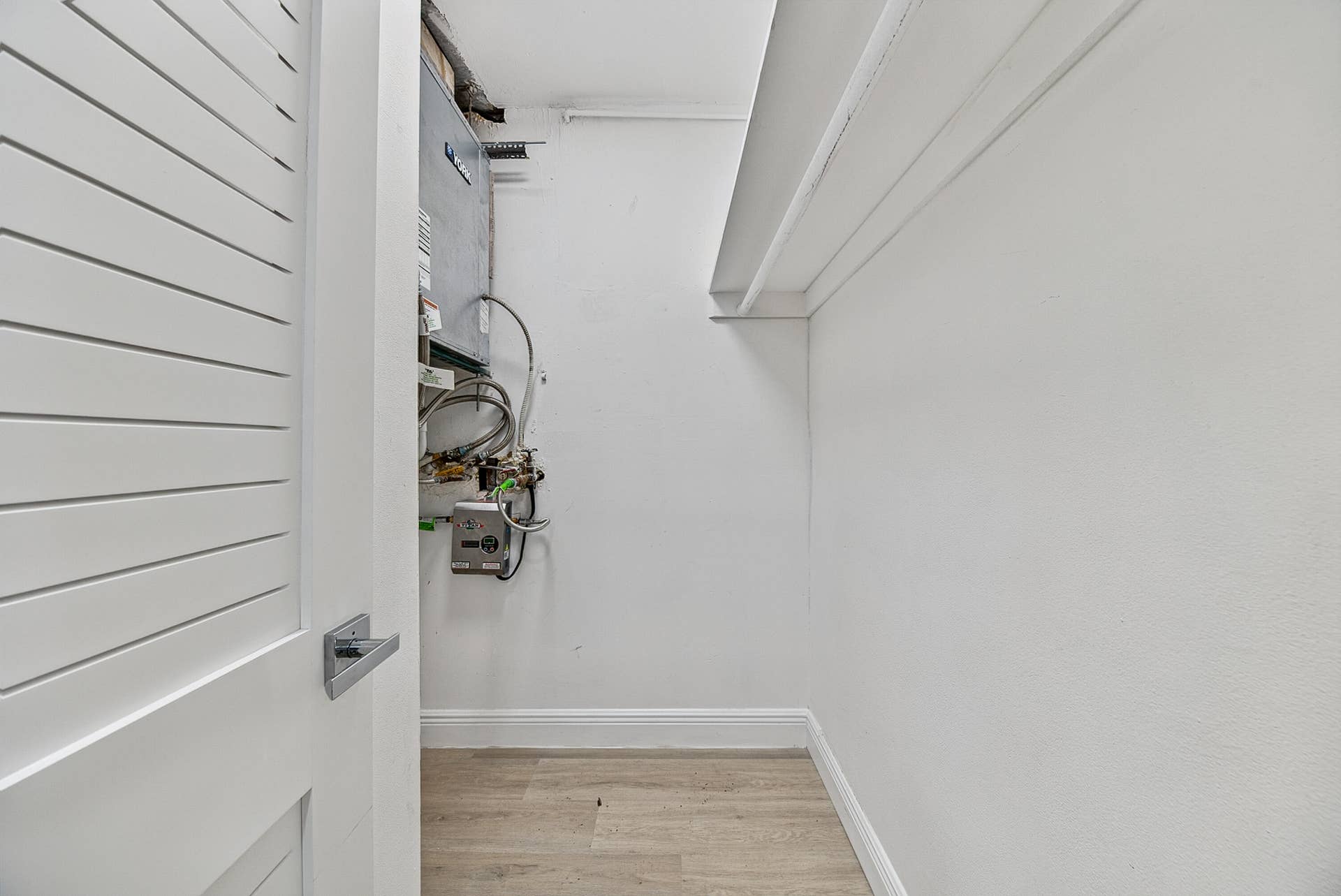 2900 NE 30TH Street, #D-3, Fort Lauderdale, Fort Lauderdale, FL 33306 Closet