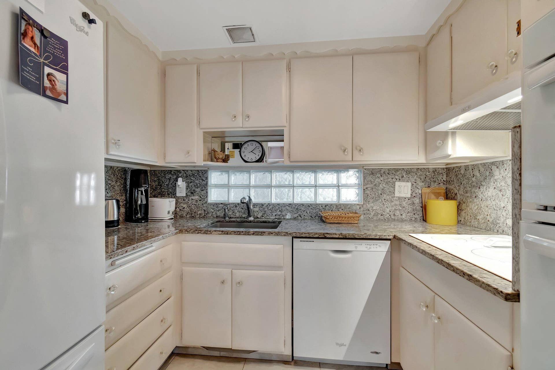 2711 S Ocean Boulevard, #0020, Highland Beach, FL 33487 19-web-or-mls-DSC_6118