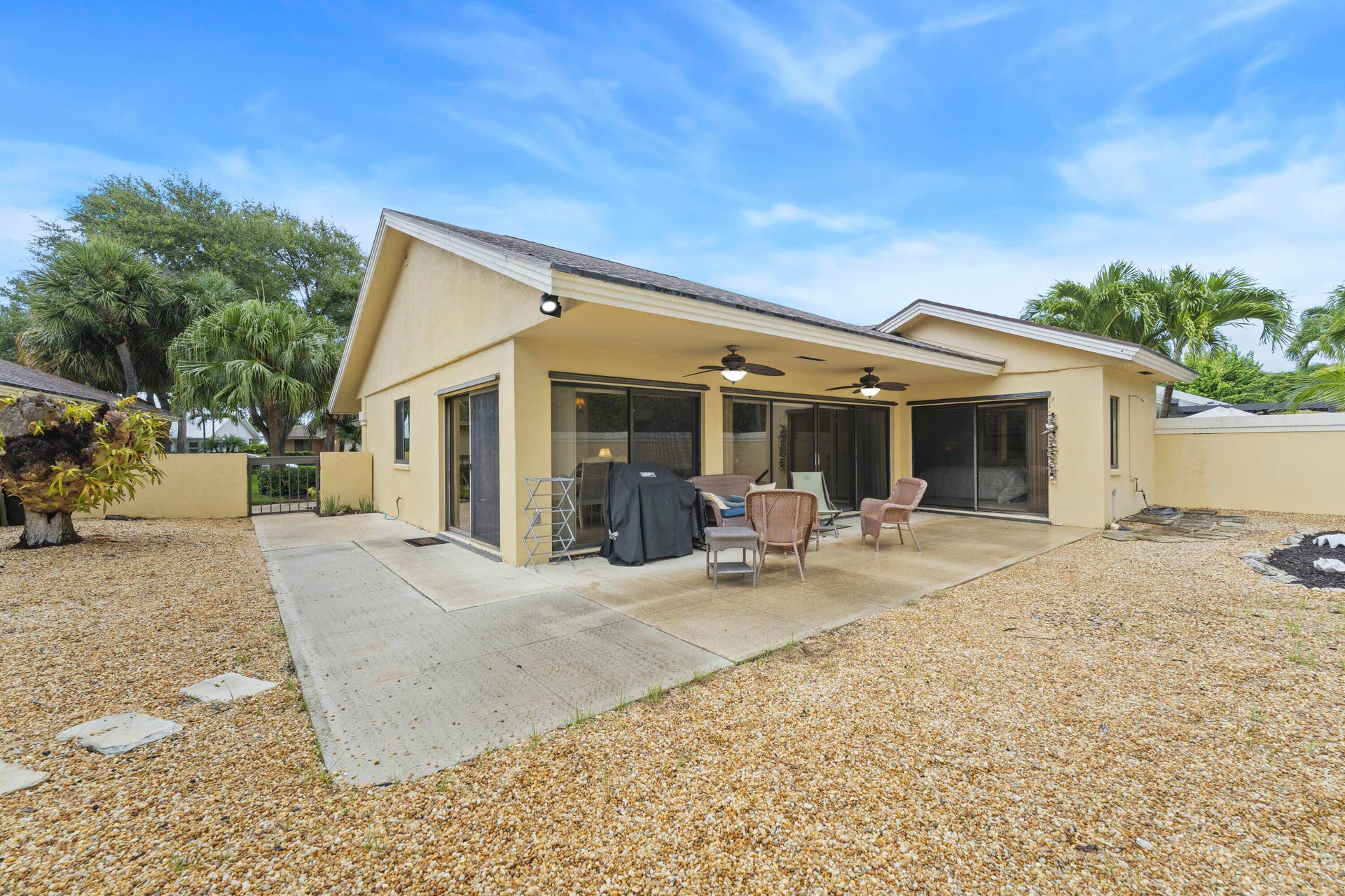 125 Beach Summit Court, Jupiter, FL 33477 Back yard