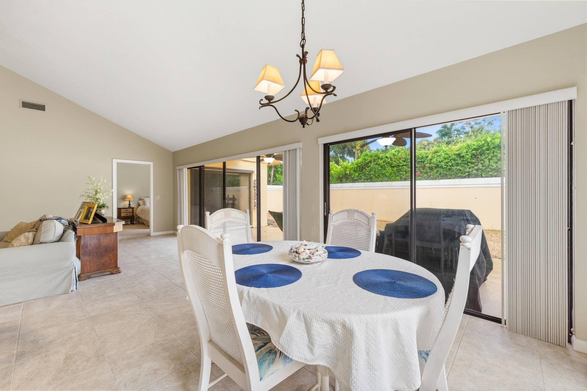 125 Beach Summit Court, Jupiter, FL 33477 Dining Room