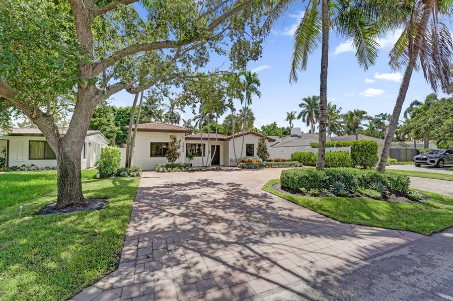 Property photo for 1424 NE 16TH Avenue, Fort Lauderdale, FL