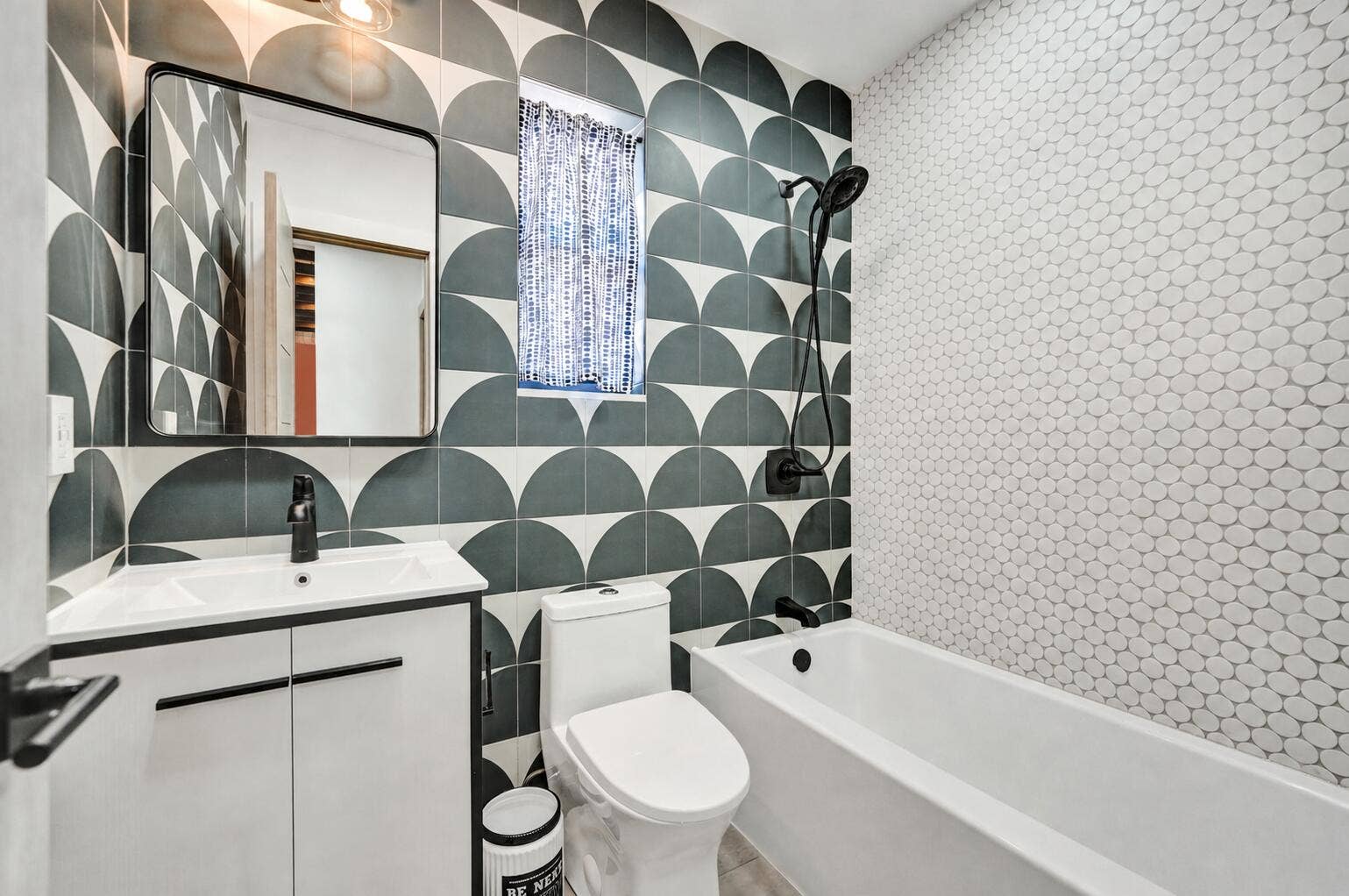 1424 NE 16TH Avenue, Fort Lauderdale, FL 33304 27a-third bath(hall)