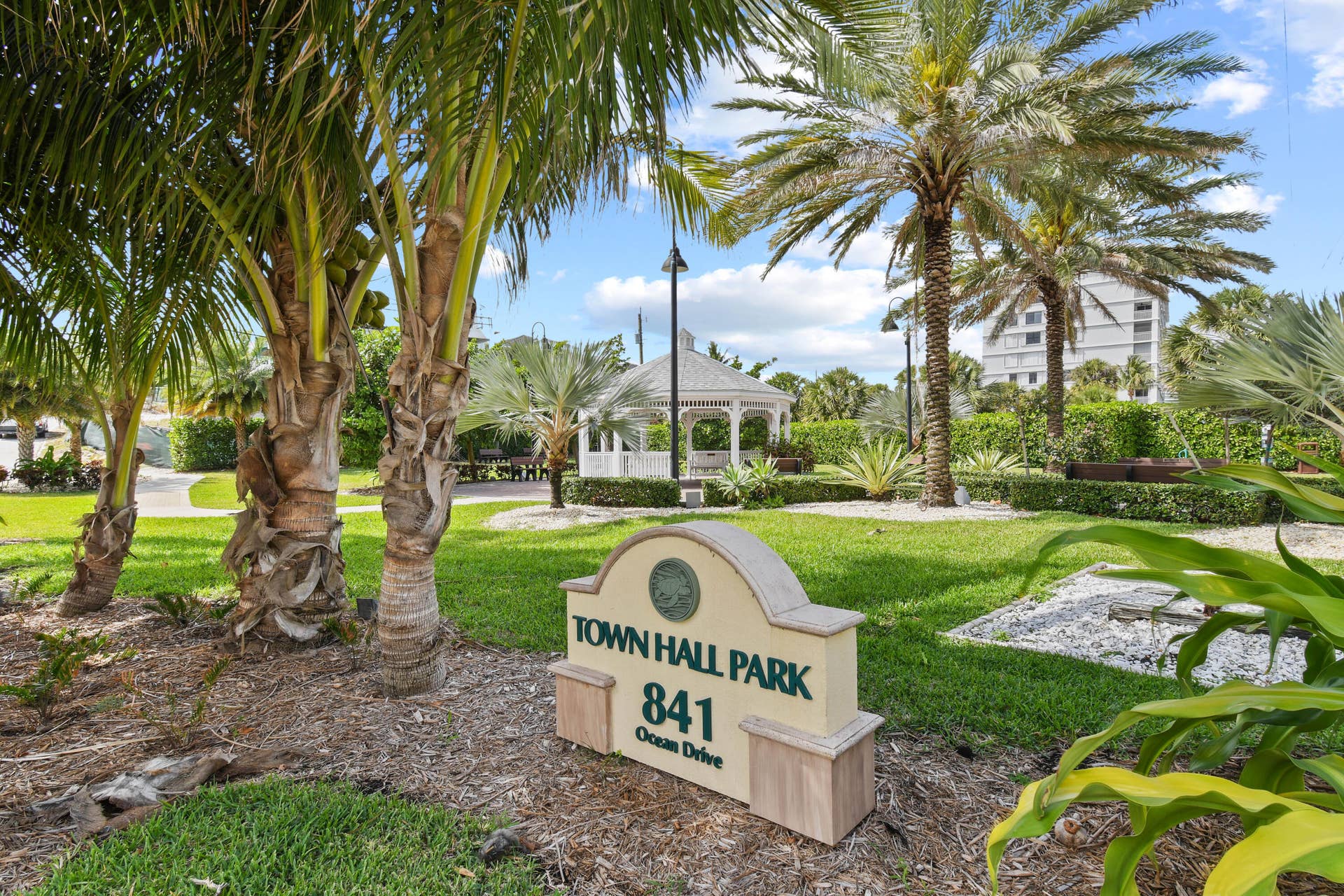 840 OCEAN Drive, #404, Juno Beach, FL 33408 CopyofTownHallPark_01
