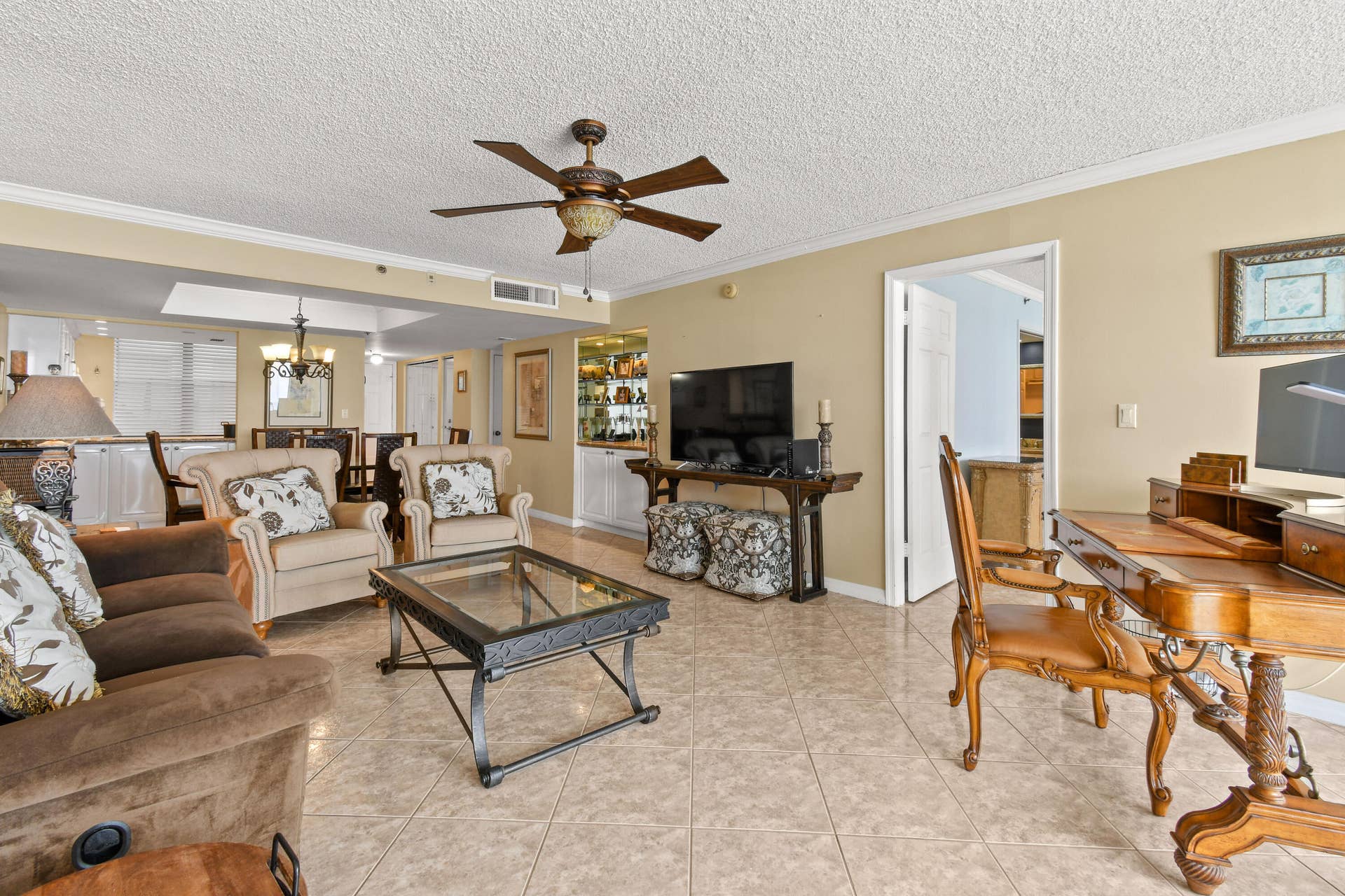 840 OCEAN Drive, #404, Juno Beach, FL 33408 840OceanDr#404_09