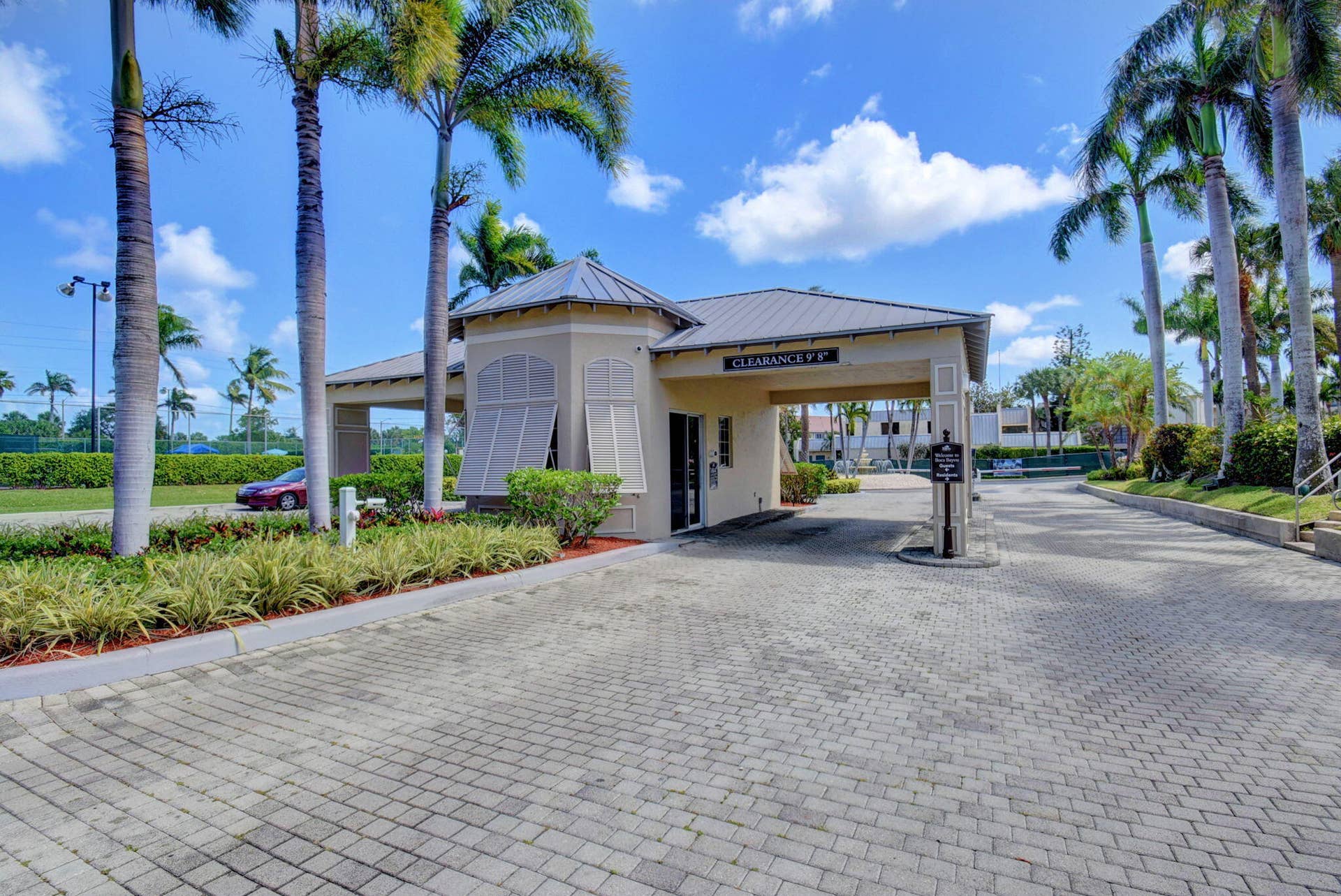 4 Royal Palm Way, #403, Boca Raton, FL 33432 Front Gate