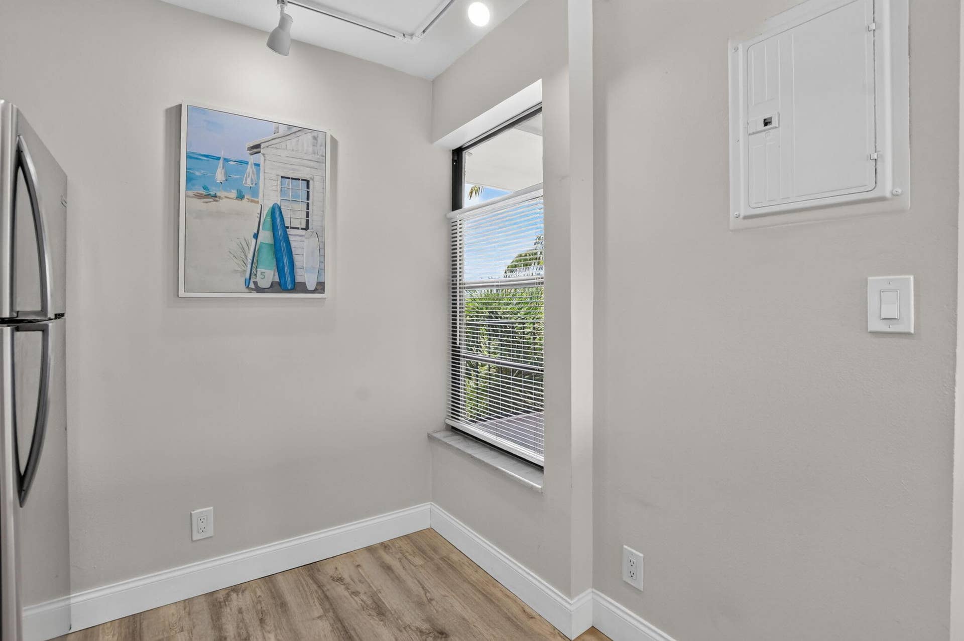 4 Royal Palm Way, #403, Boca Raton, FL 33432 Kitchen Window