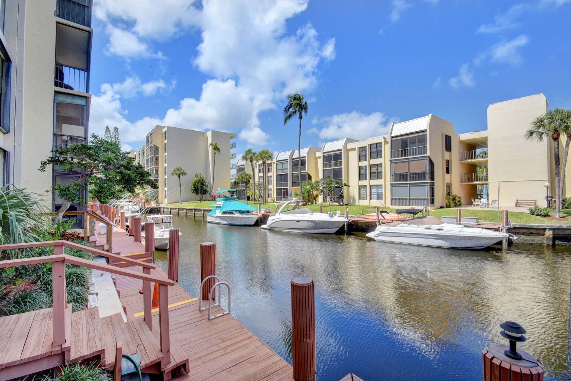 4 Royal Palm Way, #403, Boca Raton, FL 33432 Community Views